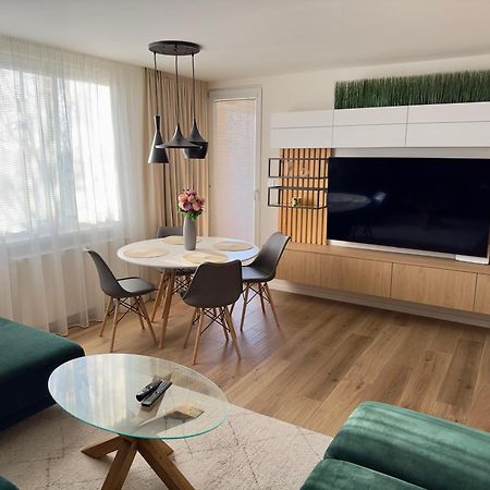 Apartman Olivia Apartment Šamorín Екстериор снимка