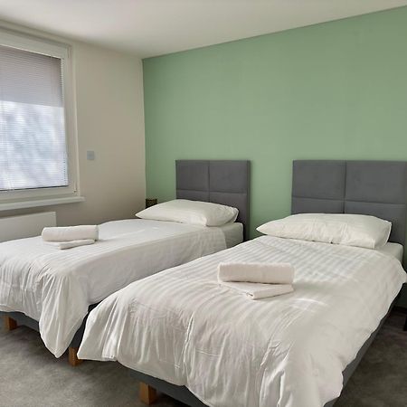 Apartman Olivia Apartment Šamorín Екстериор снимка